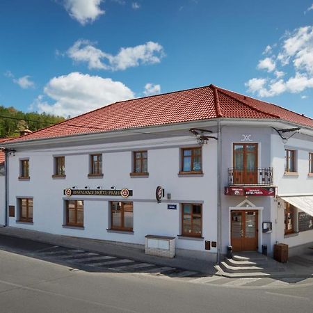 Restaurace Hotel Praha Nizbor Екстериор снимка