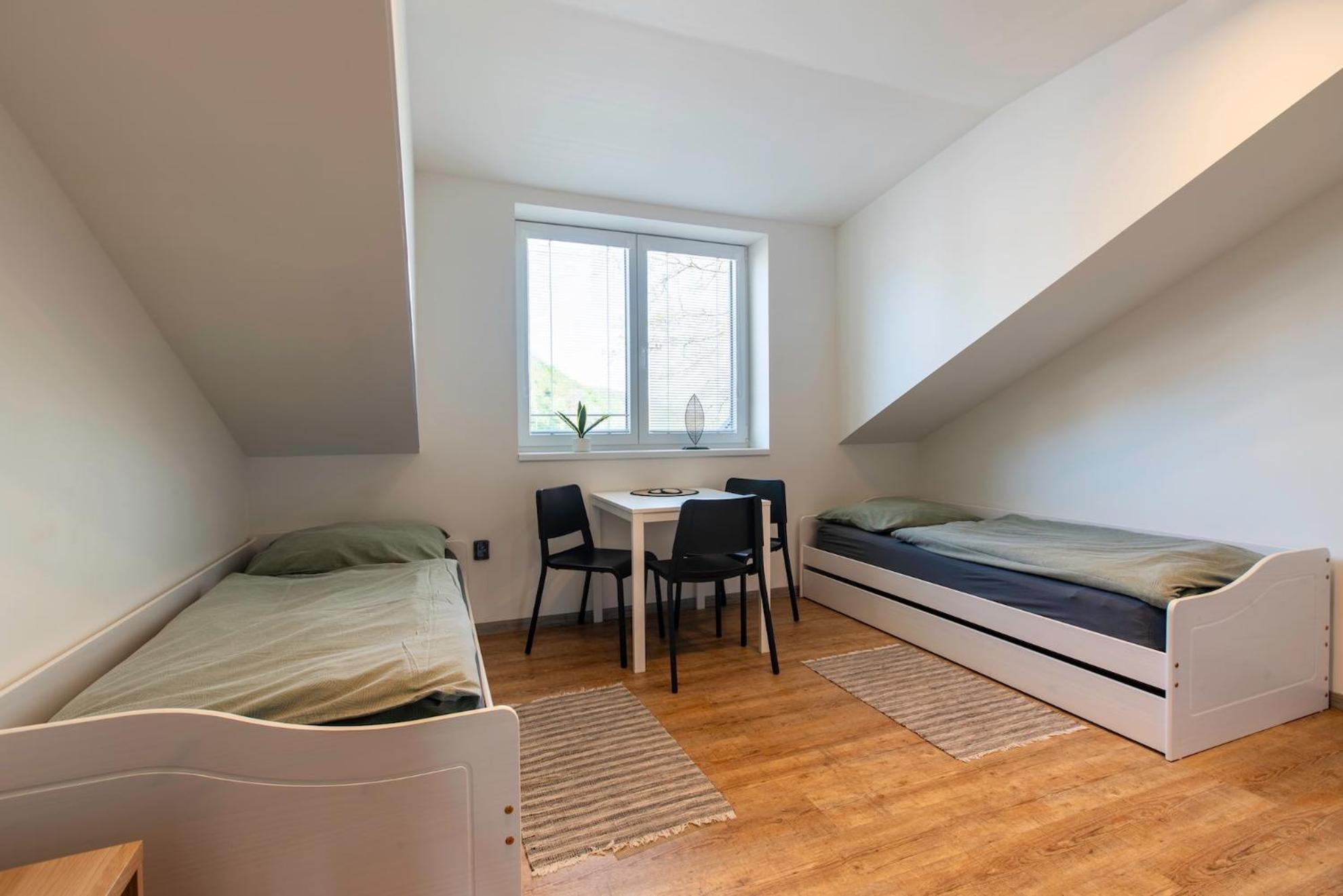 Restaurace Hotel Praha Nizbor Екстериор снимка