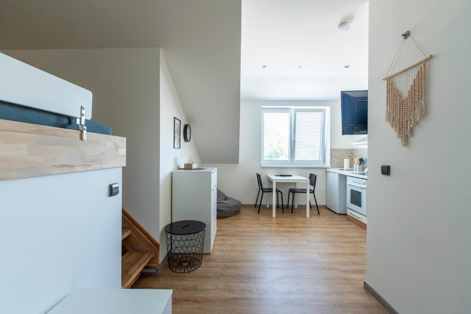 Restaurace Hotel Praha Nizbor Екстериор снимка