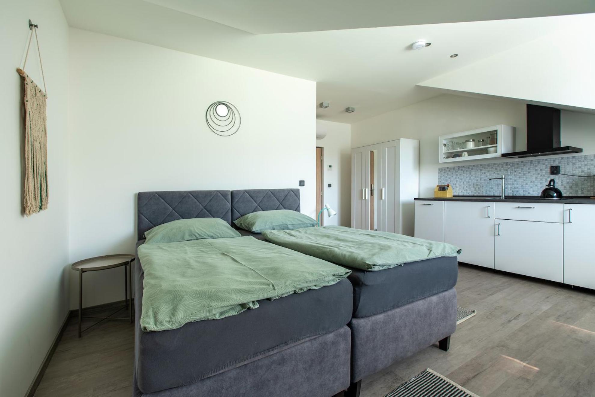 Restaurace Hotel Praha Nizbor Екстериор снимка